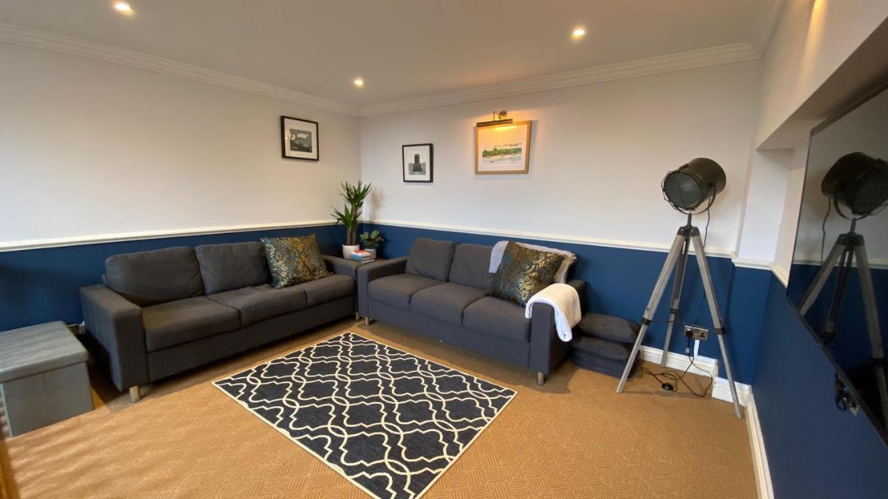 Spacious Luxury Flat In Swanage, Close To With Parking *